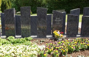 Pflegeleichte Grabstellen, Grabstelle inklusive Grabstein und Grabpflege